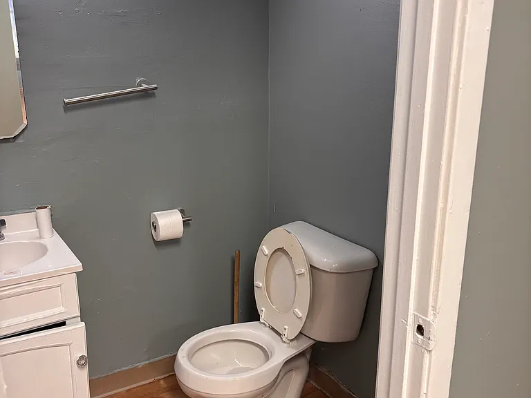 634 Fairview Ave N #1 — Photo 1