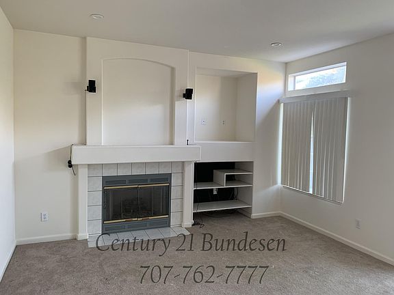 4th image of 919 Kensington Pl