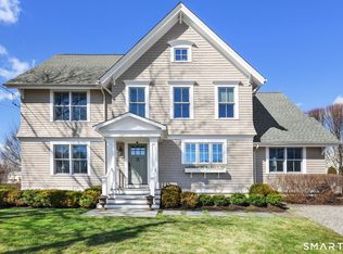 693 S Benson Rd, Fairfield, CT 06824