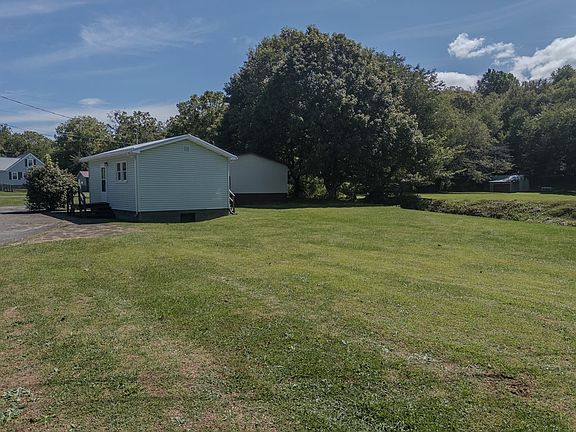 5th image of 166 Slemp Creek Rd