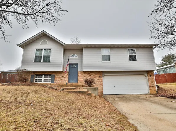 2404 Copper Creek Rd, Maryville, IL 62062