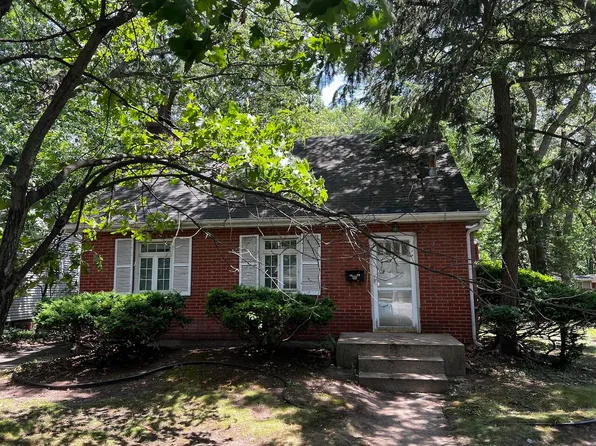 8609 Greenwood Ave, Munster, IN 46321