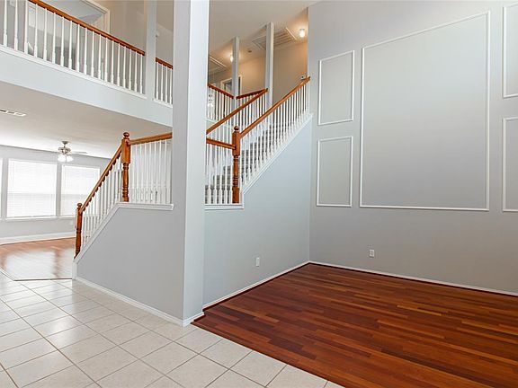 2nd image of 3601 Abelia Dr