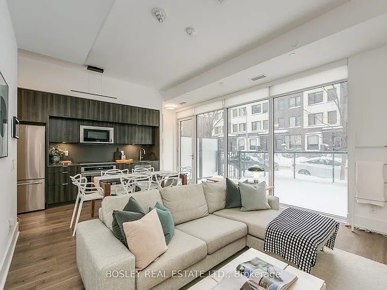 80 Vanauley St #Townhouse 112 — Photo 14
