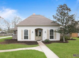 16326 Ole Homestead Ln, Prairieville, LA 70769