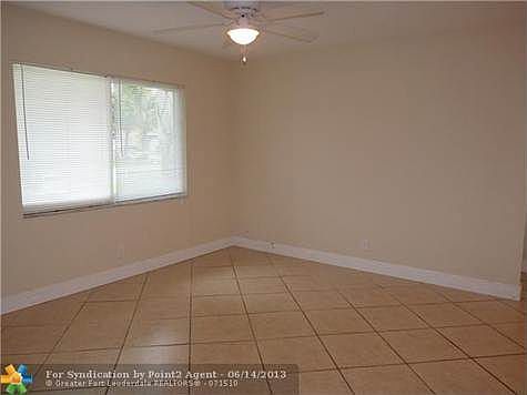 4th image of 4621 NW 13th Ave