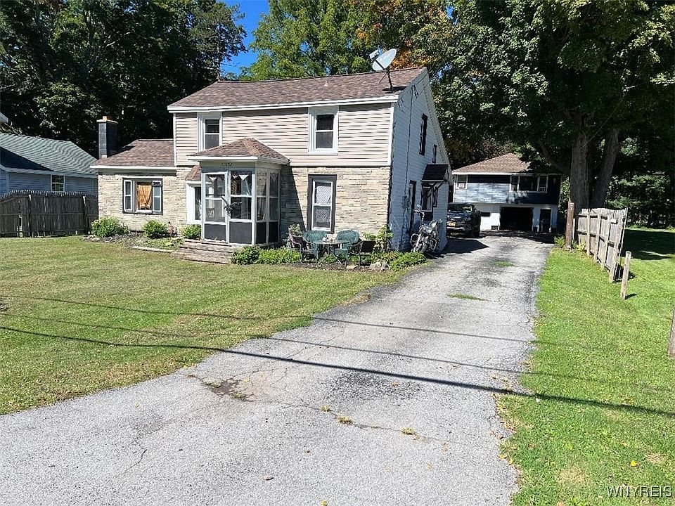 1st image of 11652 East Ave