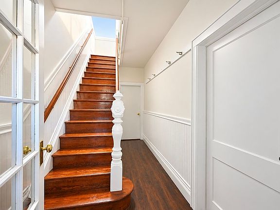 3rd image of 4907 67th St