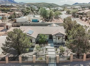 601 Sandy Dr, Henderson, NV 89002