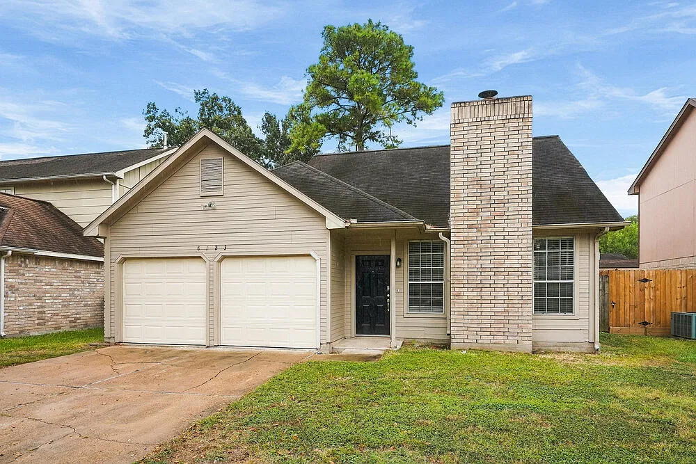 3 bed, 2.0 bath, 1498 sqft, $1,885 — Photo 3