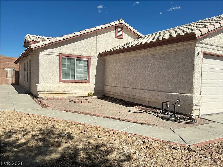 3144 Sierra Ridge Dr — Photo 2