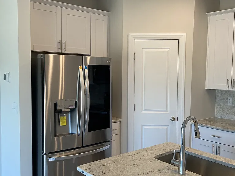 2309 Belterra Dr — Photo 3