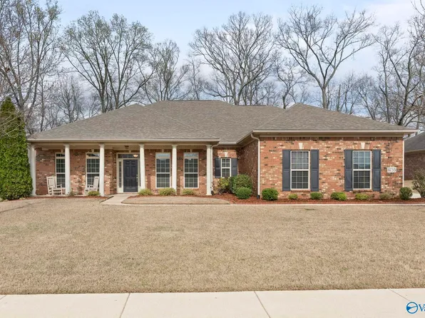 4735 Autumn Dusk Dr SE, Owens Cross Roads, AL 35763