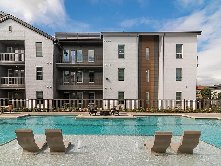Album Benbrook Pool
