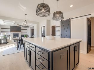 18814 Spaulding St, Elkhorn, NE 68022