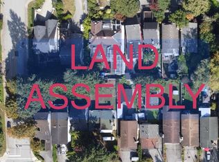 1301 E 8th St, North Vancouver, BC V7J1J9