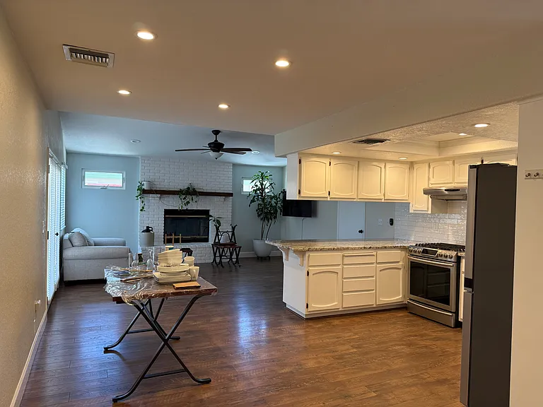 1118 Amie Ct — Photo 4