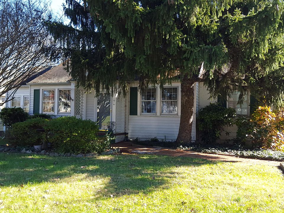 1st image of 2916 NE Fairmont Blvd