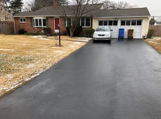 83 Manor Ln, Yardley, PA 19067