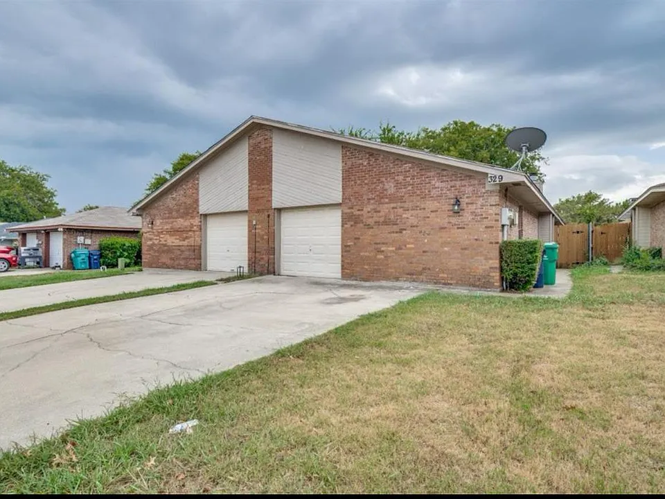 329 Gardenview St #329