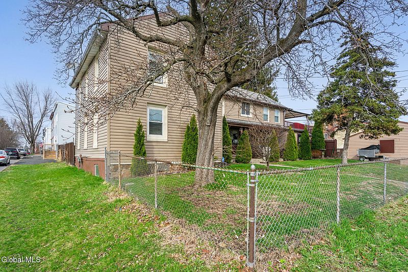 2nd image of 3 117th Street
