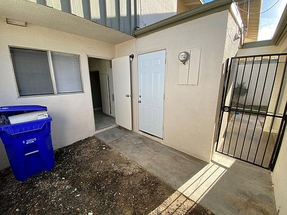 3rd image of 14235 Canterbury Dr