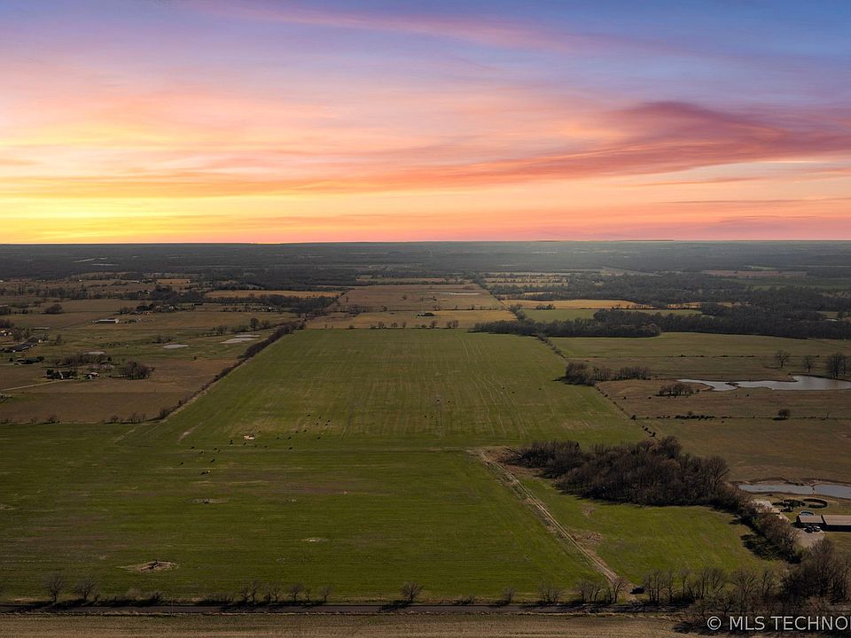 1st image of 120 E 740th Rd