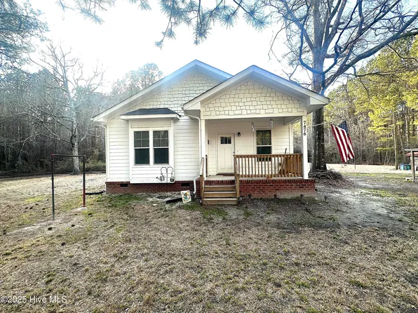 7476 Huckleberry Road, Lucama, NC 27851
