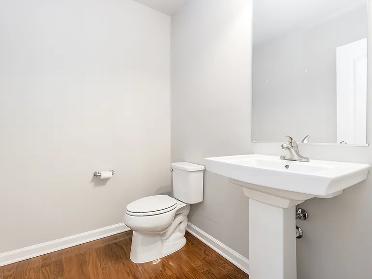 33 Shepherds Hook Way — Photo 12
