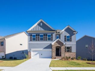 216 Round Pond Dr, Lilburn, GA 30047