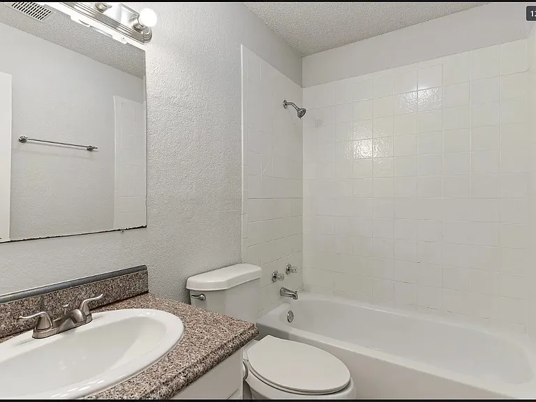 4939 Miller Ave #4939 — Photo 7
