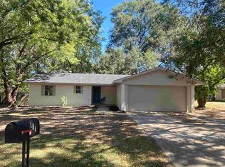104 S Park Dr, New Boston, TX 75570
