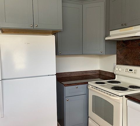 2nd image of 687 Ontario Ct #7