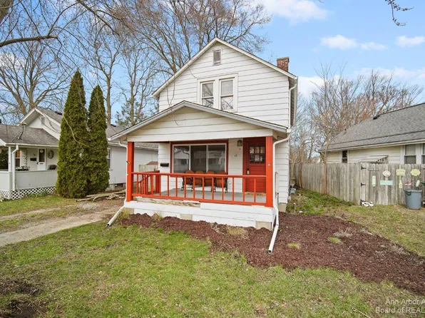 48 W 2nd St, Milan, MI 48160