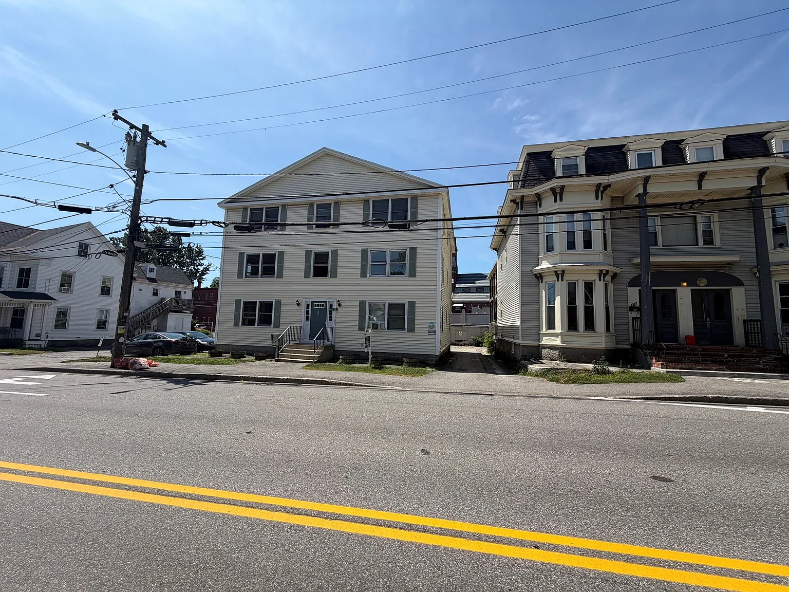 2 bed, 720 sqft, $1,850 — Photo 1