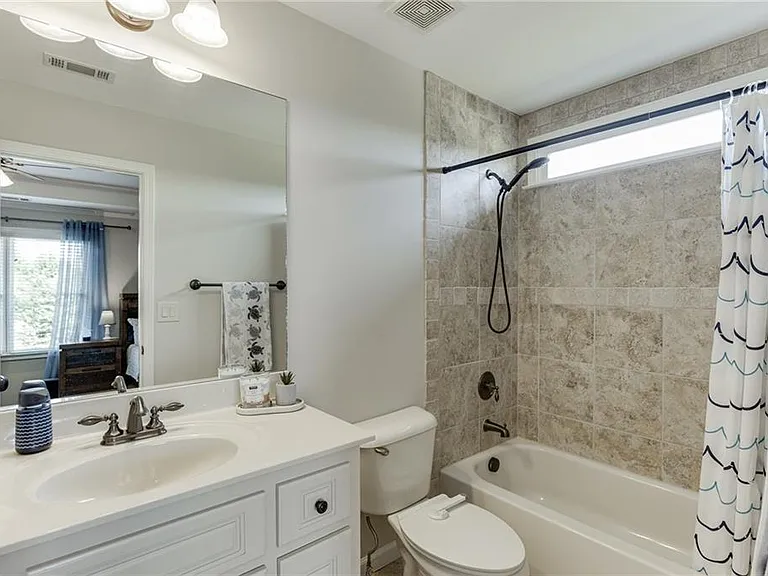 4612 Grandview Pkwy — Photo 38