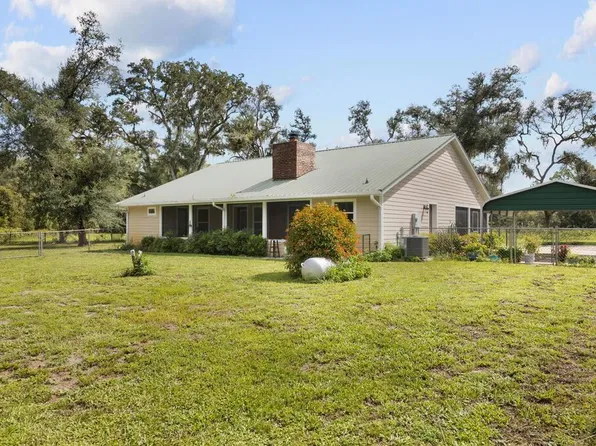 303 NE 290th Ave, Old Town, FL 32680