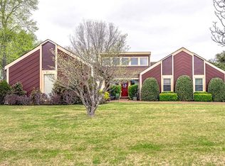 1330 Chippendale Cir, Columbia, TN 38401