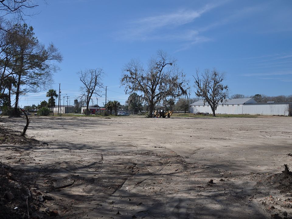 2nd image of 2432 Ogeechee Rd