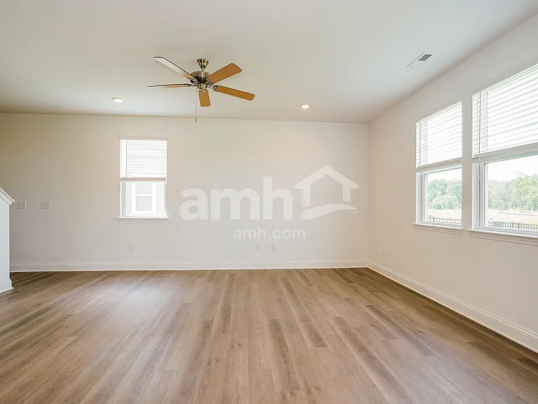 9032 Lucy Dr — Photo 9