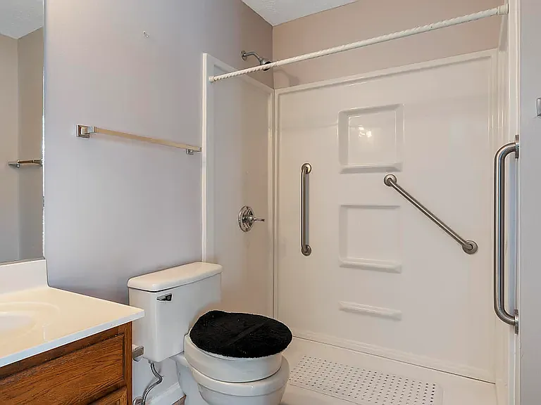 732 Old Harrods Creek Rd — Photo 7