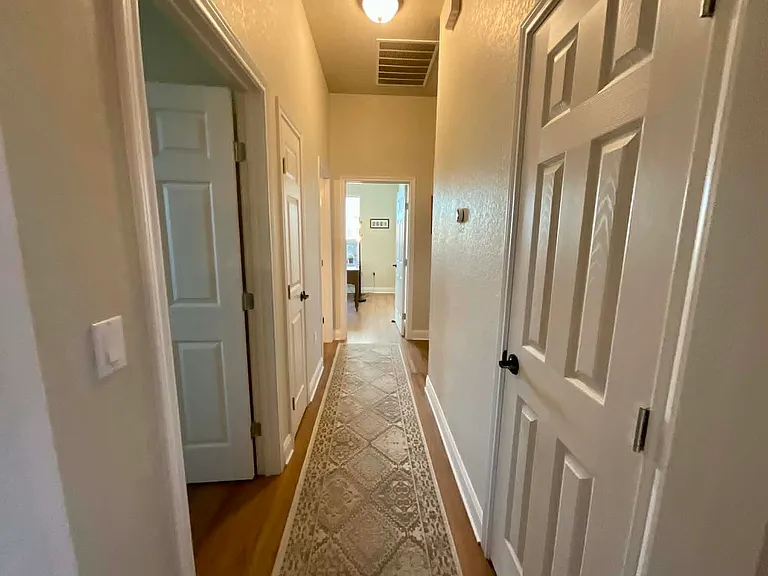 104 Rolling Waters Ct — Photo 11