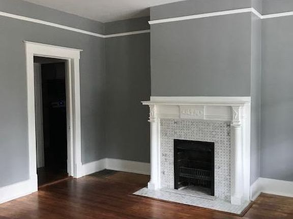 3rd image of 900 E Park Ave