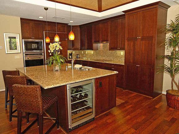 Photo is of model - Some features may not be available