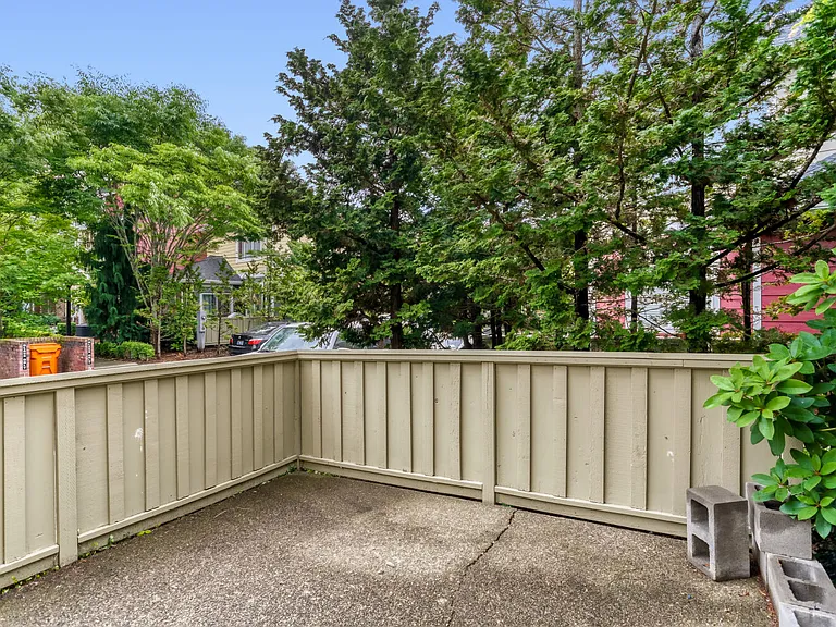 1958 NW Florence Ave #1958 — Photo 6