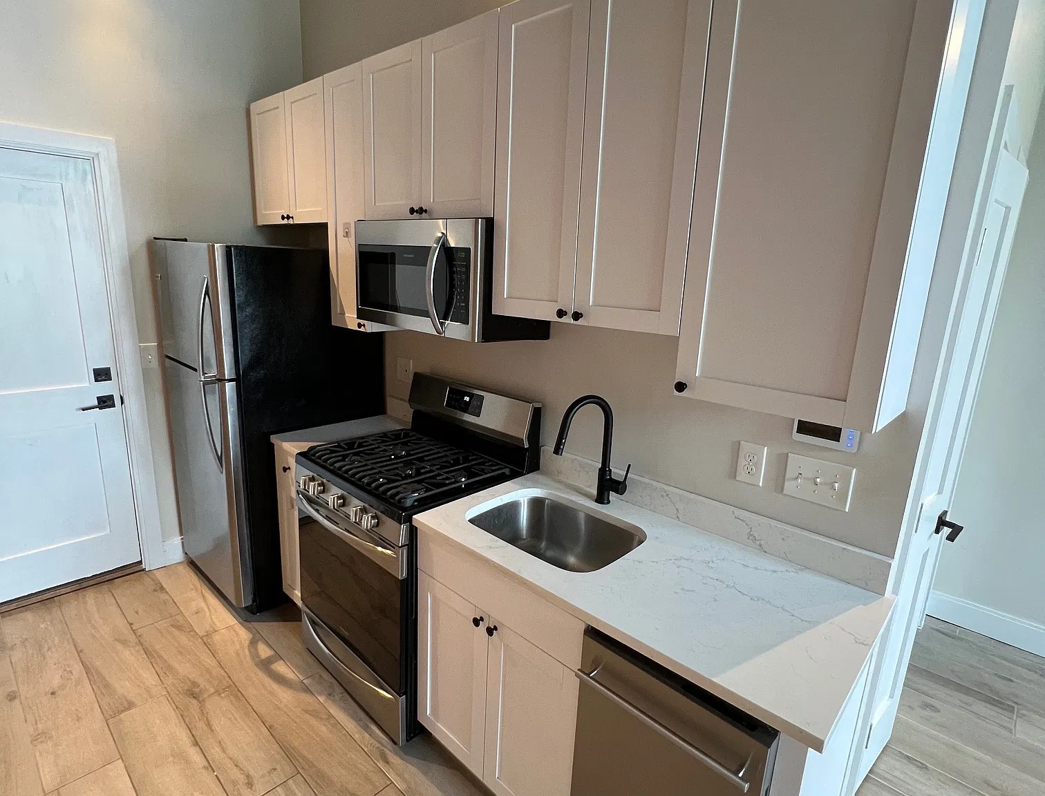 108 Harrison St — Photo 1