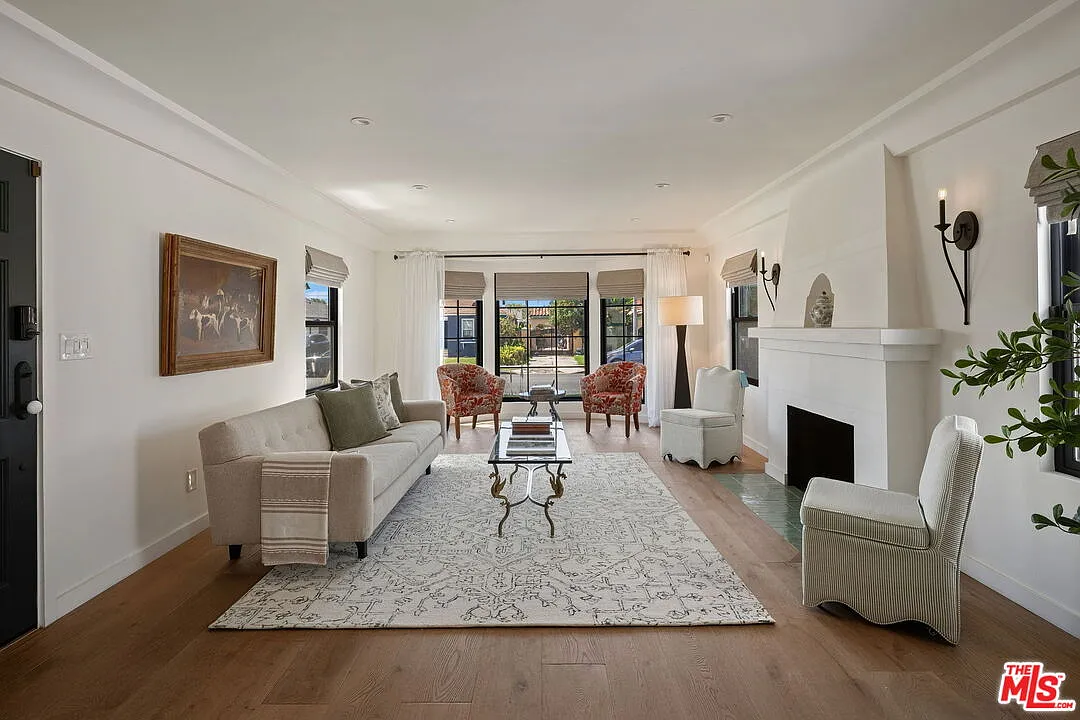 3 bed, 3.0 bath, 1835 sqft, $6,500 — Photo 4