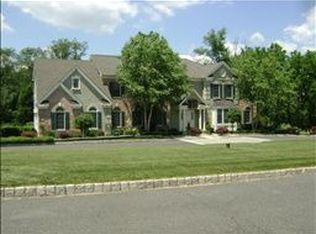 34 Anderson Rd, Neshanic Station, NJ 08853