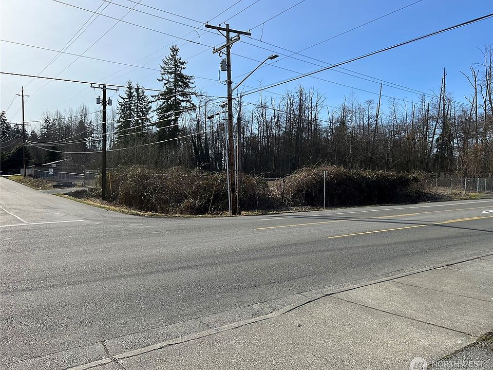 1st image of 10000 23rd Avenue W
