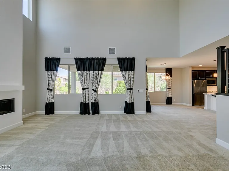1027 Whitworth Ave — Photo 9
